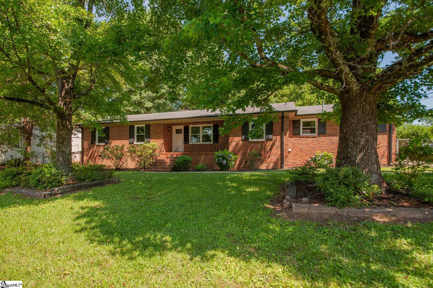 1605 State Park Road Greenville, SC 29609 - Photo 2 of 34 Gallery Image 2