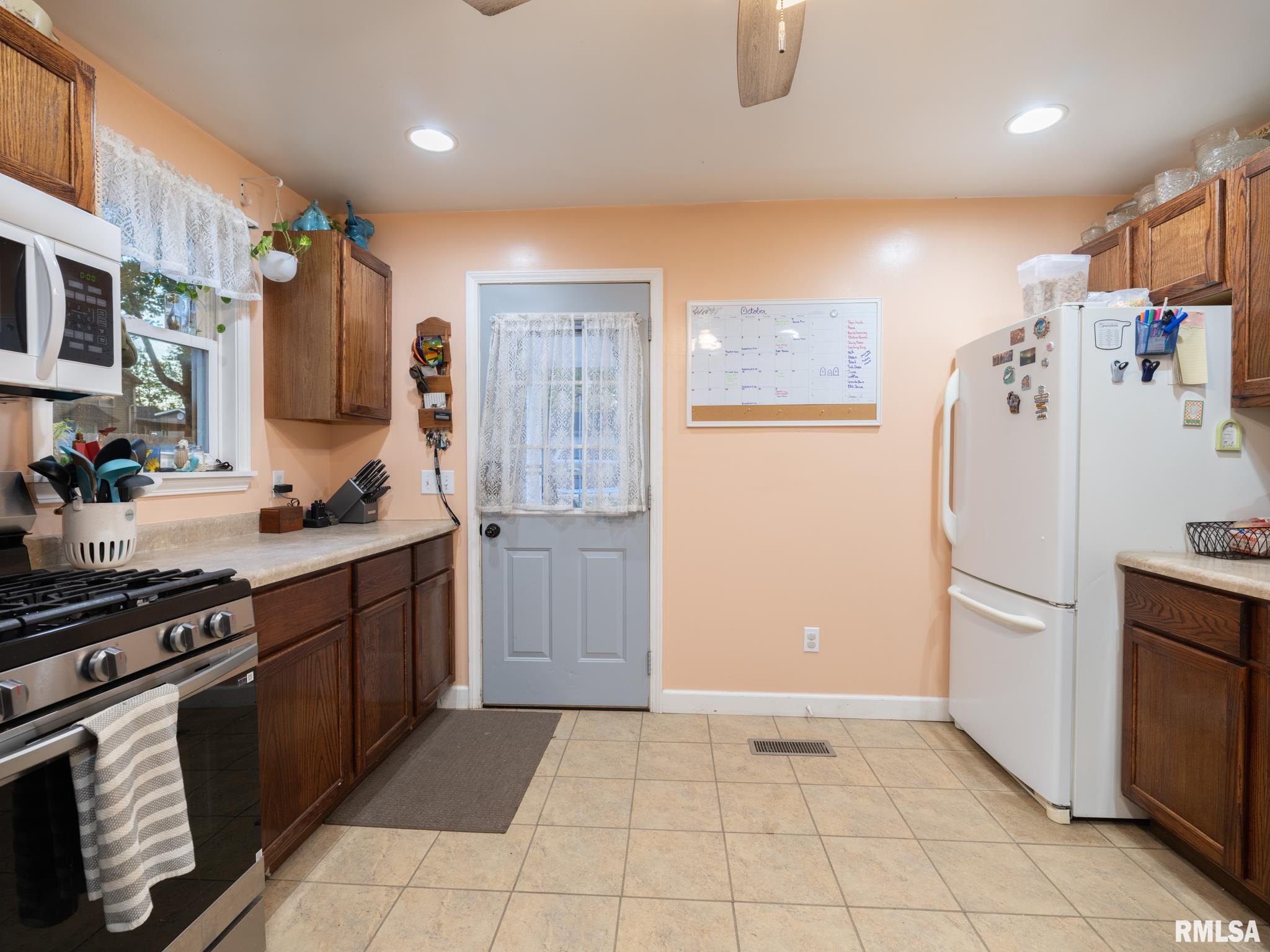 522 8th Street Lacon, IL 61540 - Photo 15 of 51