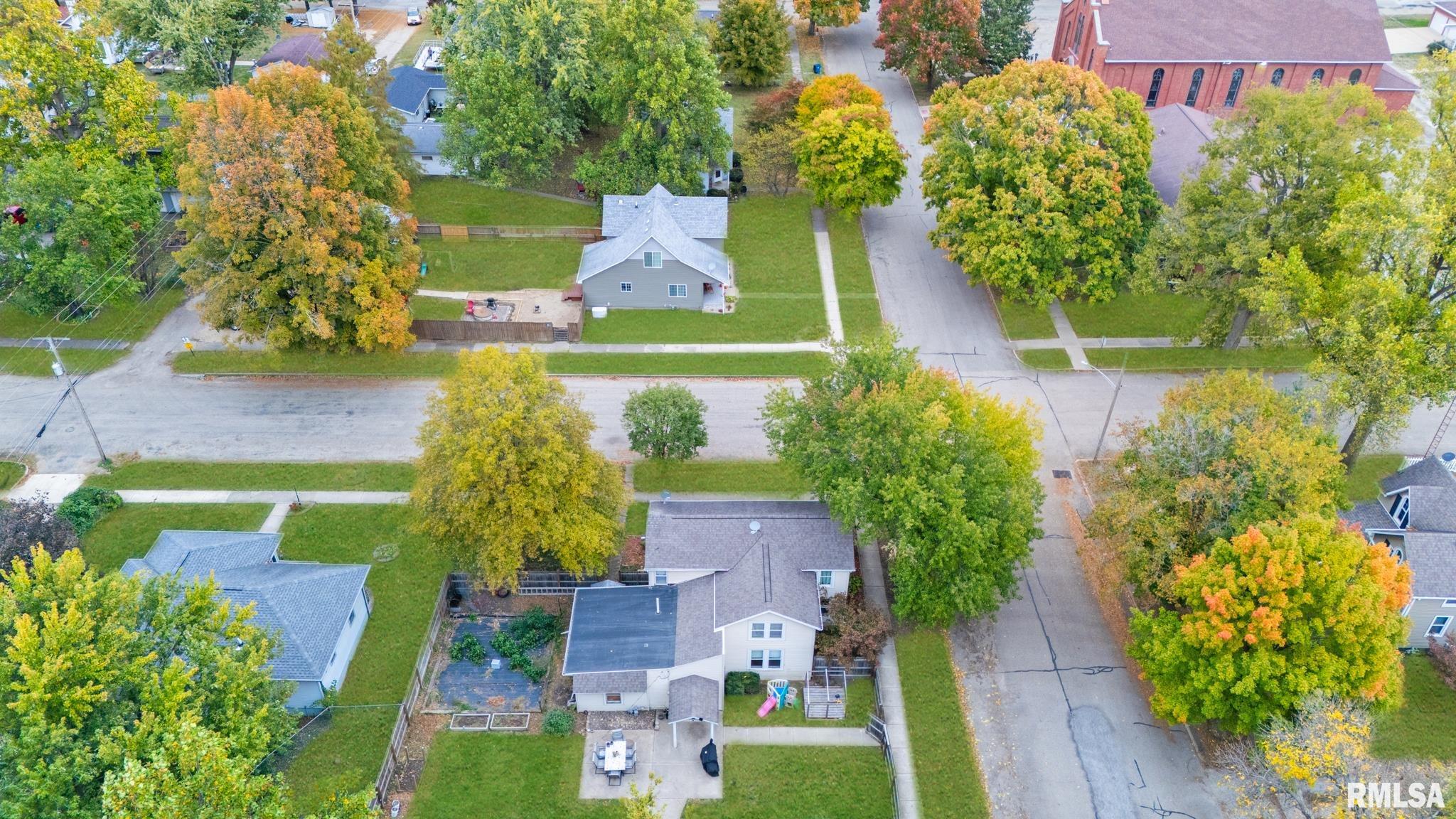 522 8th Street Lacon, IL 61540 - Photo 3 of 51