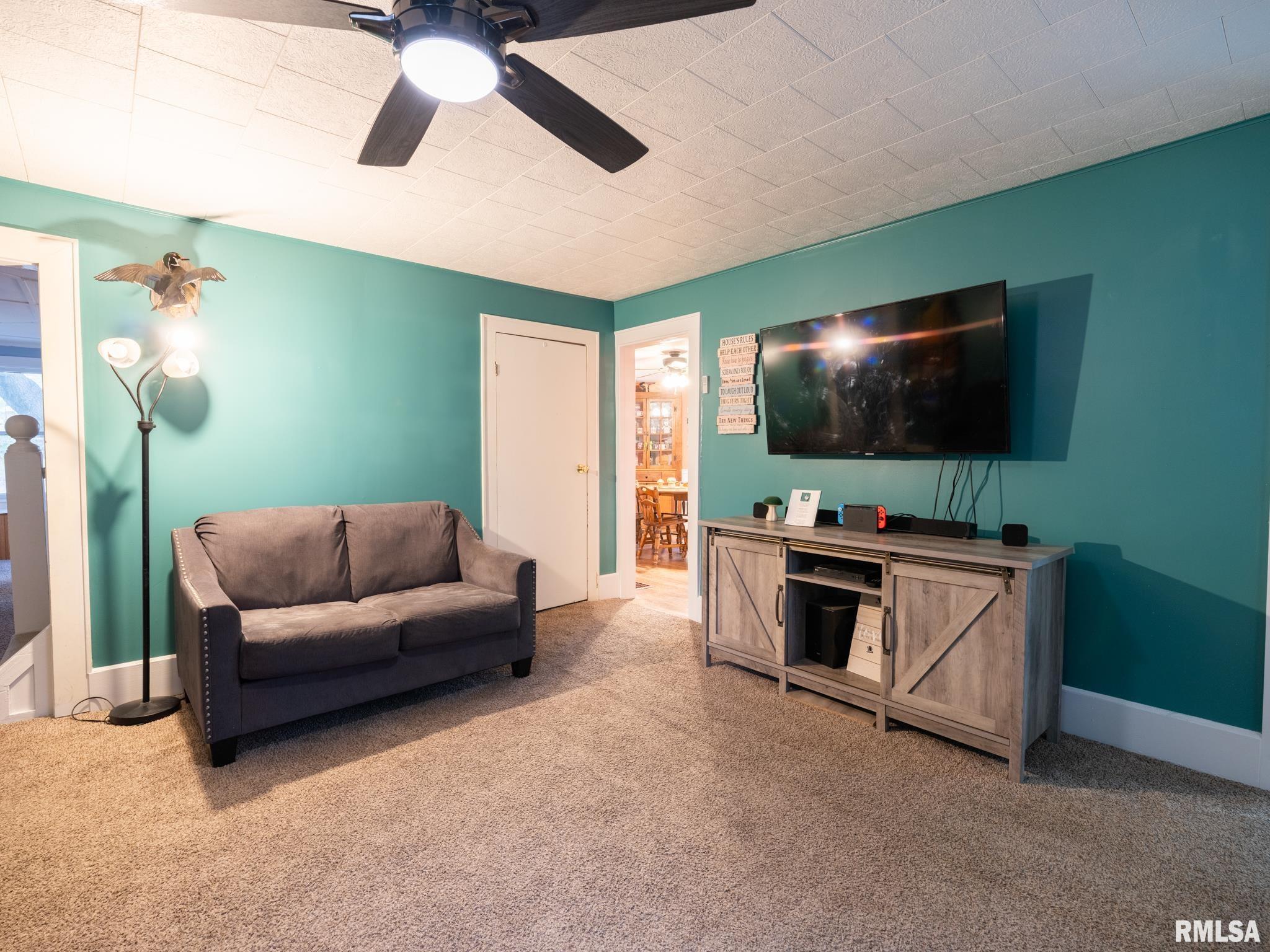 522 8th Street Lacon, IL 61540 - Photo 8 of 51