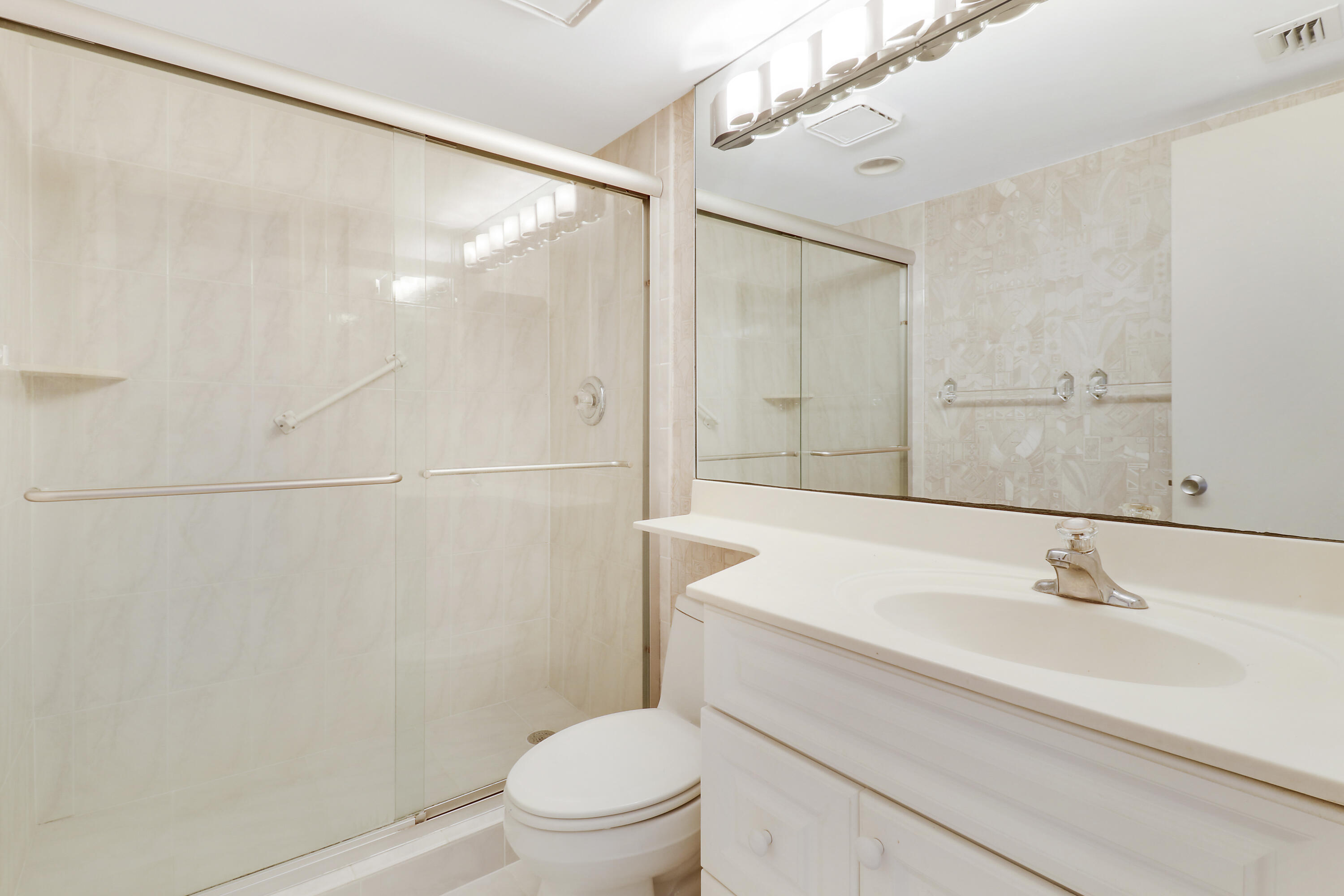 4200 North Ocean Drive, Unit 21005 Riviera Beach, FL 33404 - Photo 48 of 54 House1-5