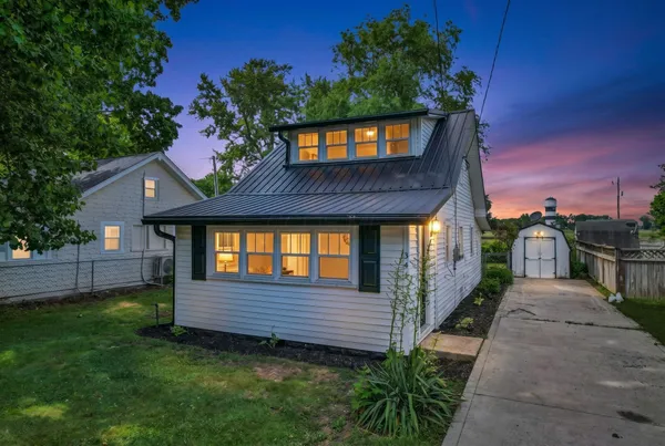 $235,000 | 341 Highland Avenue, Buckeye Lake, OH 43008