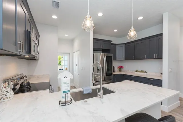 $2,550 | 2013 East Waters Avenue, Tampa, FL 33604