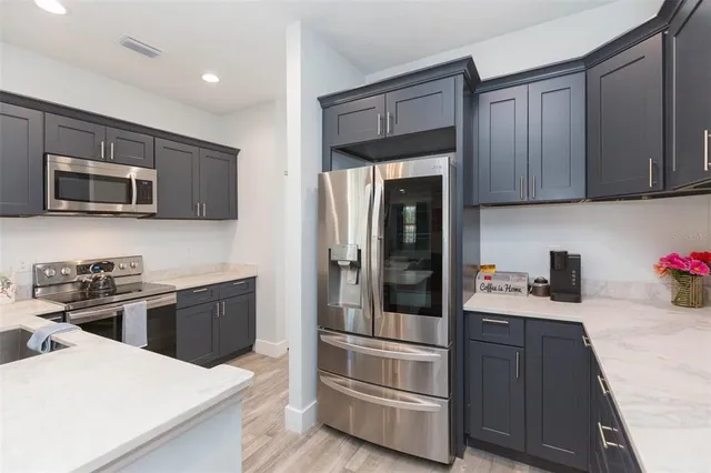 $2,550 | 2013 East Waters Avenue, Tampa, FL 33604