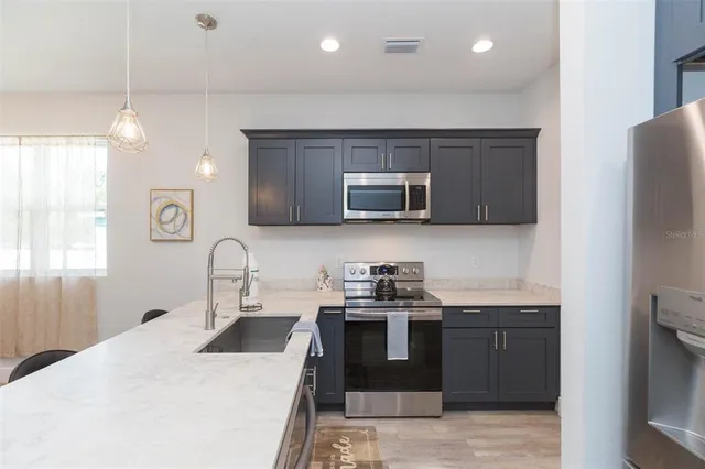 $2,550 | 2013 East Waters Avenue, Tampa, FL 33604