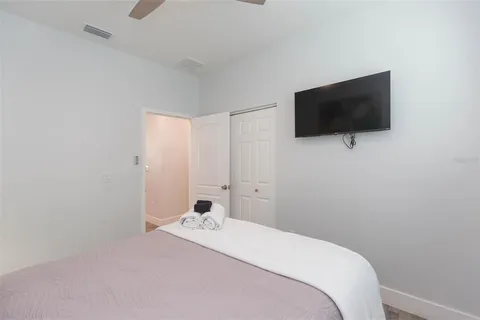 $2,550 | 2013 East Waters Avenue, Tampa, FL 33604