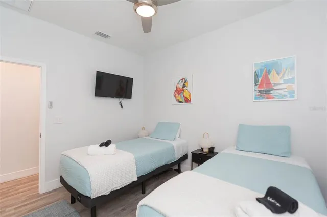 $2,550 | 2013 East Waters Avenue, Tampa, FL 33604