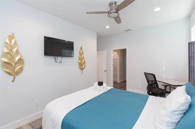 $2,550 | 2013 East Waters Avenue, Tampa, FL 33604