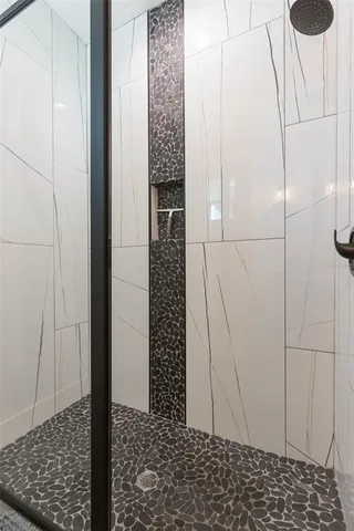 $2,550 | 2013 East Waters Avenue, Tampa, FL 33604