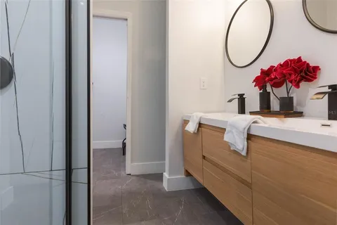 $2,550 | 2013 East Waters Avenue, Tampa, FL 33604