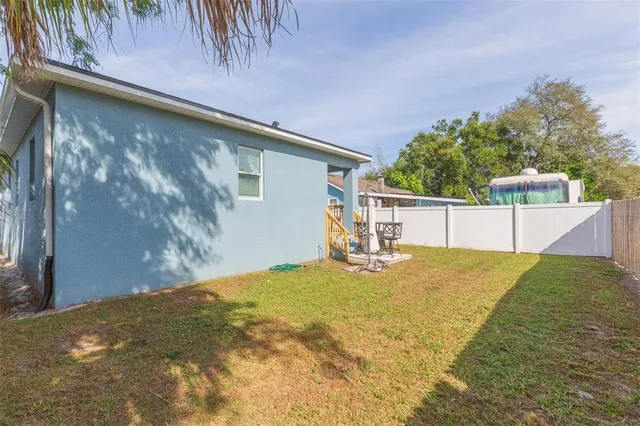 $2,550 | 2013 East Waters Avenue, Tampa, FL 33604