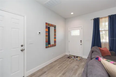 $2,550 | 2013 East Waters Avenue, Tampa, FL 33604