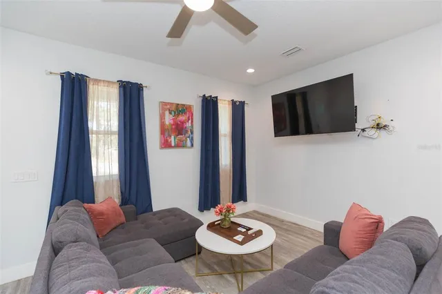 $2,550 | 2013 East Waters Avenue, Tampa, FL 33604