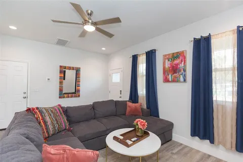 $2,550 | 2013 East Waters Avenue, Tampa, FL 33604