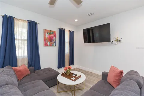 $2,550 | 2013 East Waters Avenue, Tampa, FL 33604