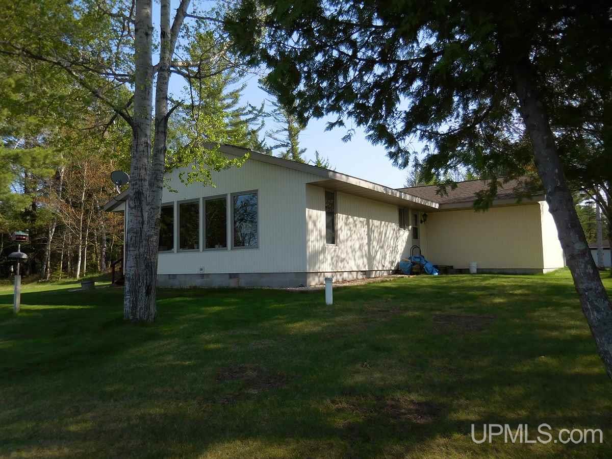 716 West Gulliver Lake Road Gulliver, MI 49840 - Photo 3 of 27
