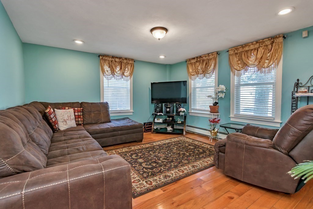 264 Chestnut Street Lynn, MA 01902 - Photo 8 of 19 Gallery Image 8