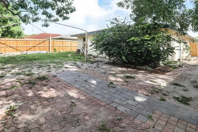 $385,000 | 2725 Northwest 3rd Street, Pompano Beach, FL 33069