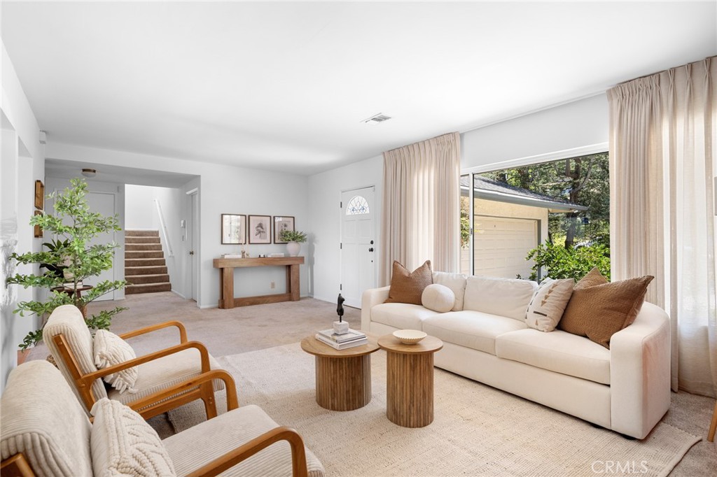 3404 Markridge Road La Crescenta, CA 91214 - Photo 8 of 67