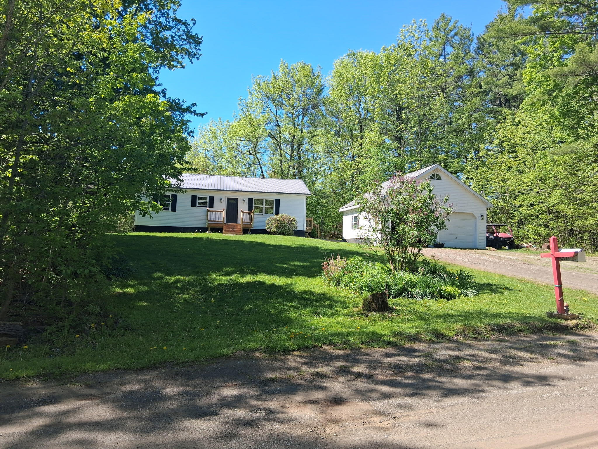 25 Brandy Lane Hudson, ME 04449 - Photo 12 of 40 Front3