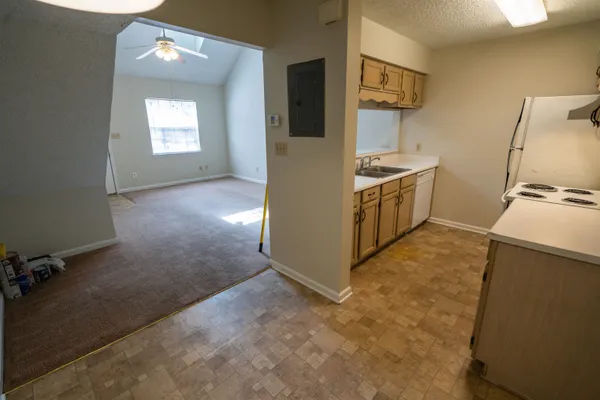 $1,250 | 2333 Parrot Lane, Tallahassee, FL 32303