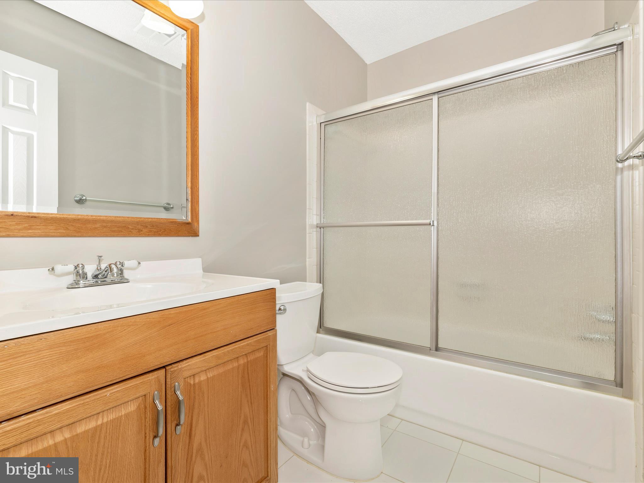 17422 Hughes Road Poolesville, MD 20837 - Photo 36 of 48 Bathroom 2