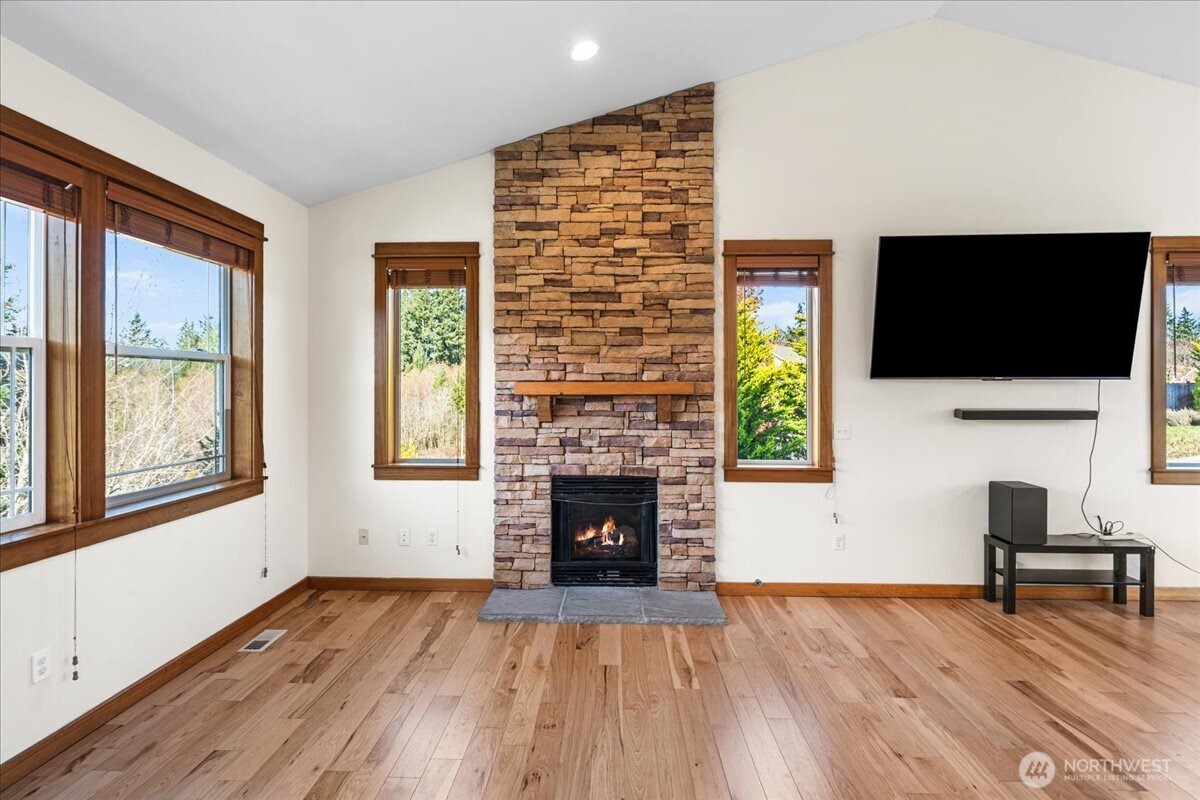 9723 Phillips Road Southeast Port Orchard, WA 98367 - Photo 5 of 30