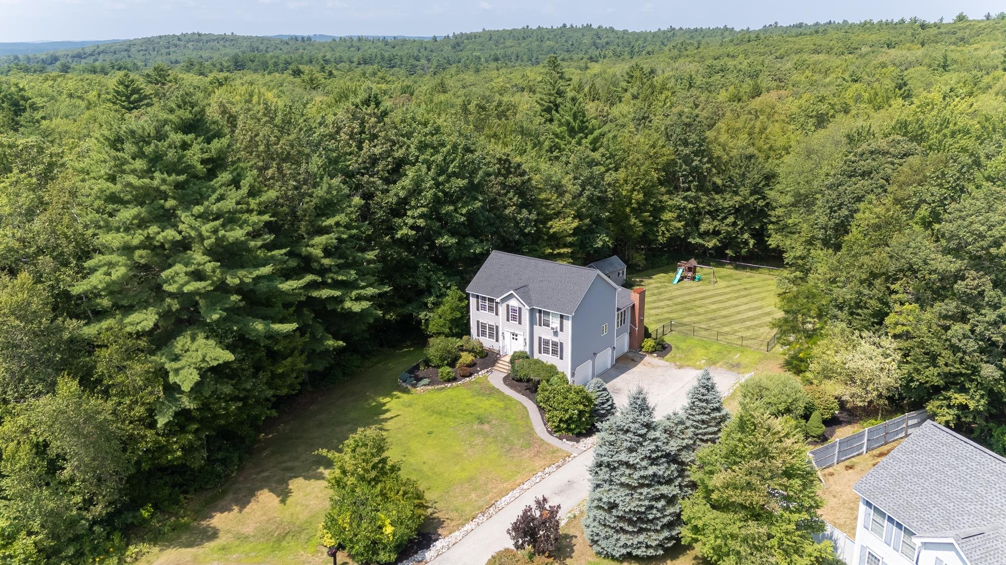 15 Spruce Court Hooksett, NH 03106 - Photo 27 of 30