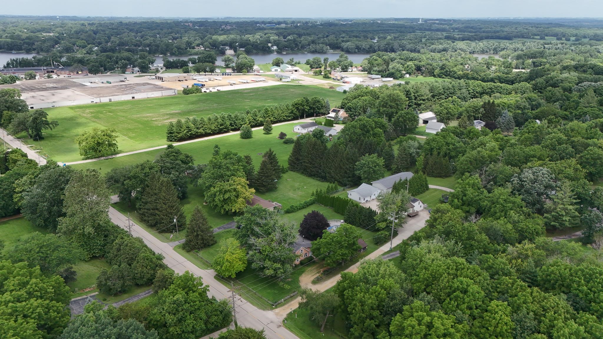 910 Stony Point Road Dixon, IL 61021 - Photo 11 of 44