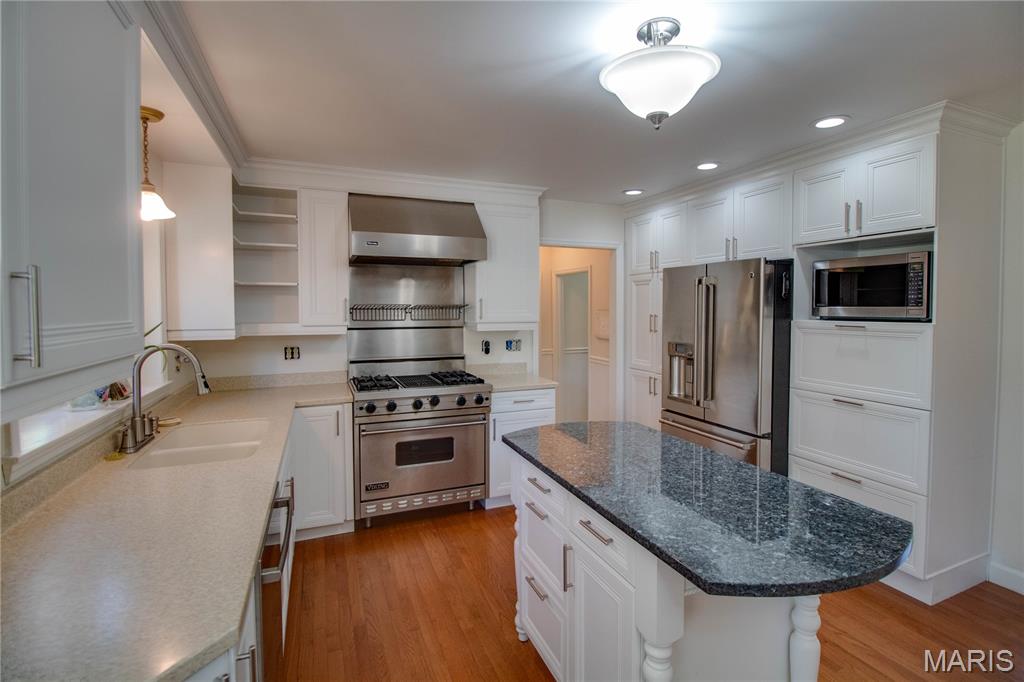 8 Golf Road Springfield, IL 62704 - Photo 20 of 56