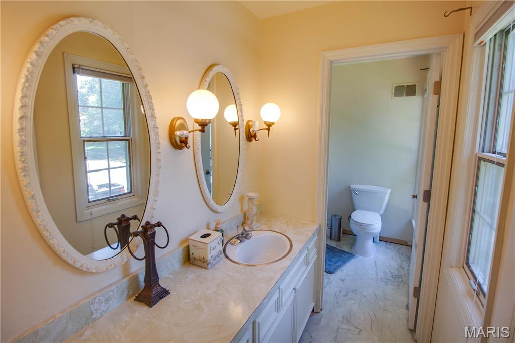 8 Golf Road Springfield, IL 62704 - Photo 25 of 56