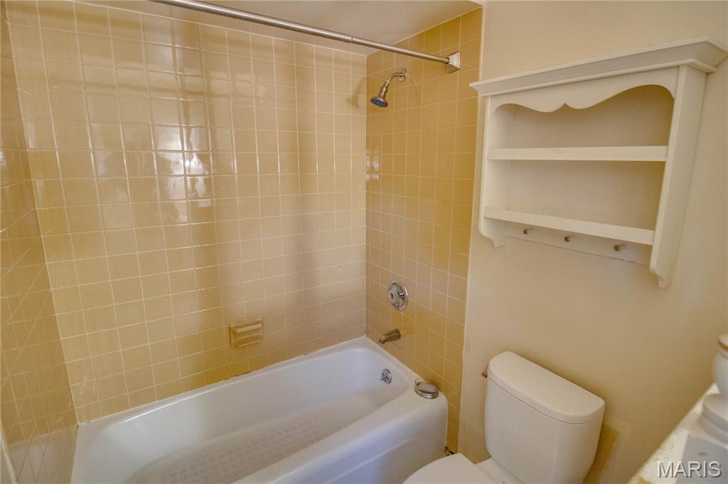 8 Golf Road Springfield, IL 62704 - Photo 31 of 56