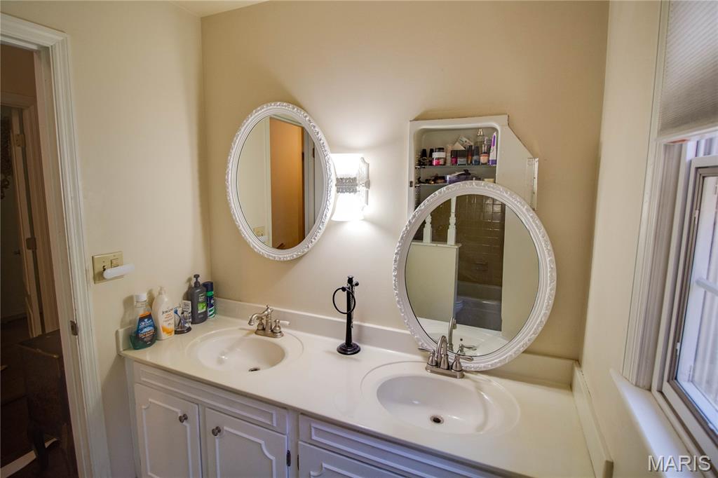 8 Golf Road Springfield, IL 62704 - Photo 32 of 56