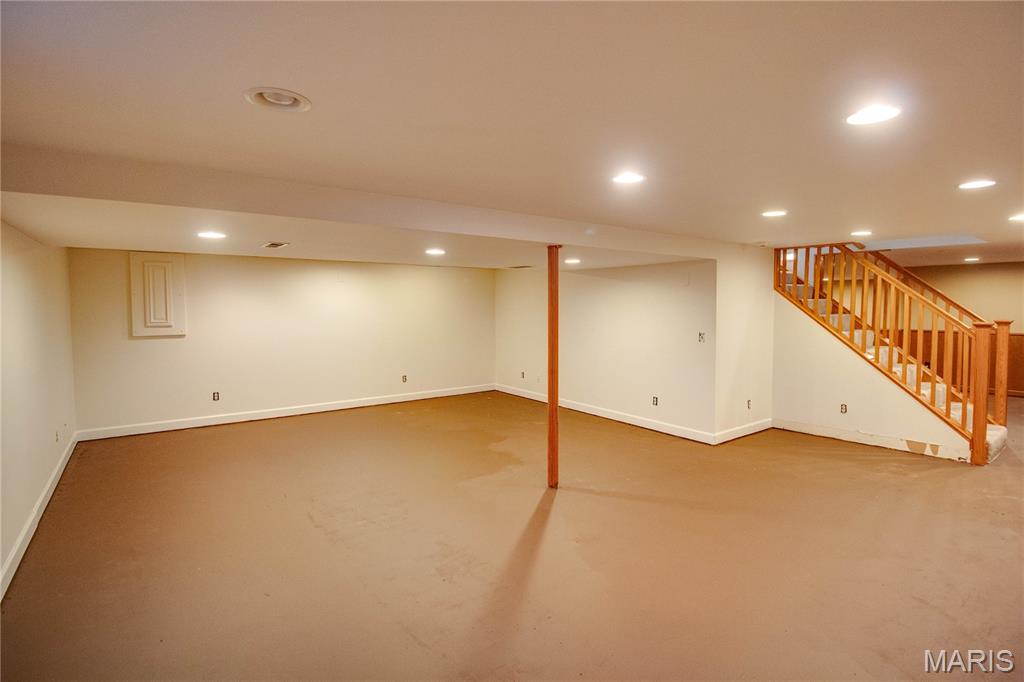 8 Golf Road Springfield, IL 62704 - Photo 40 of 56