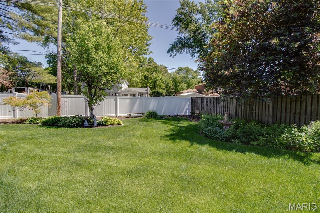 8 Golf Road Springfield, IL 62704 - Photo 50 of 56
