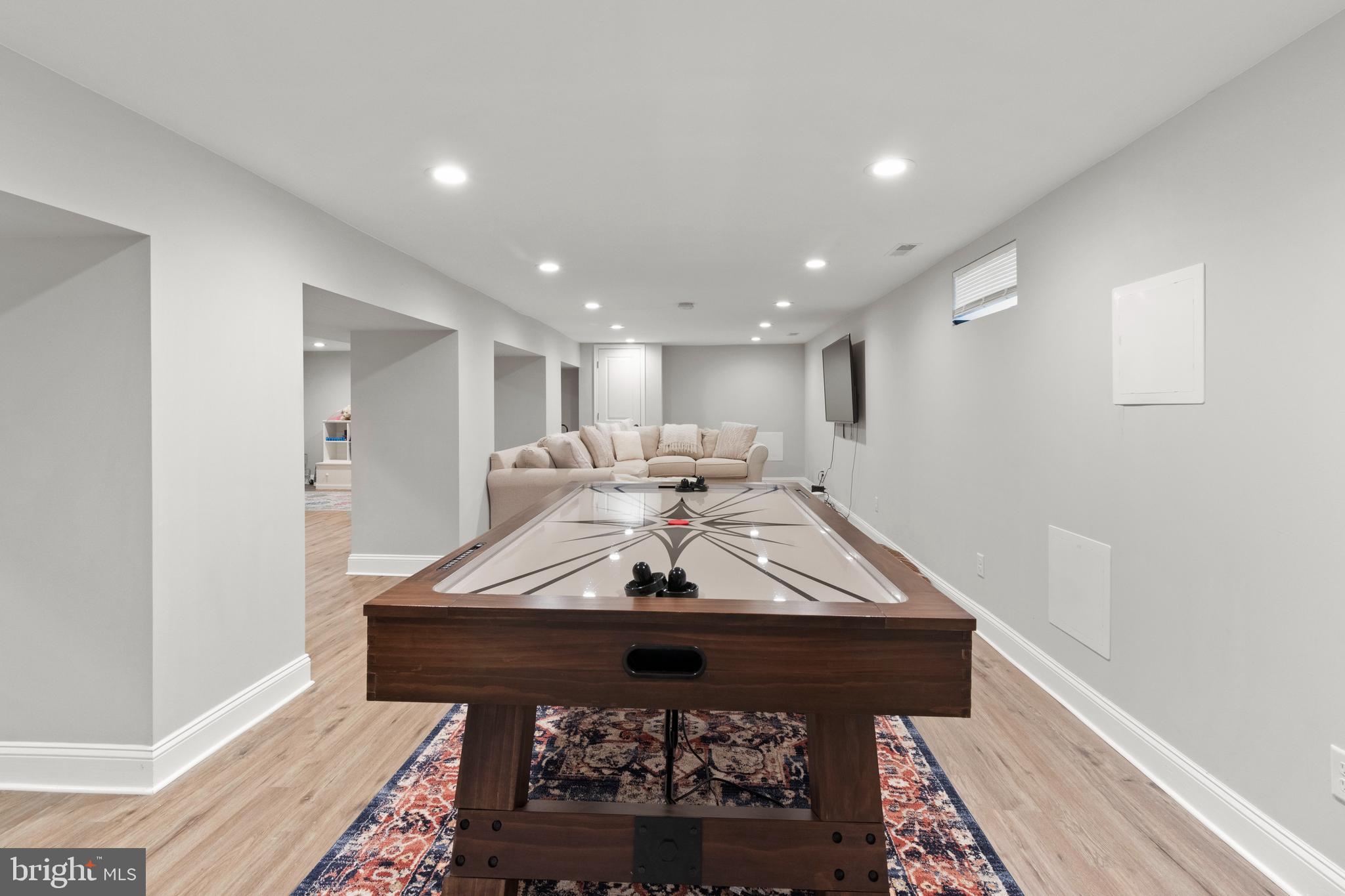 5303 Gainor Road Philadelphia, PA 19131 - Photo 38 of 53