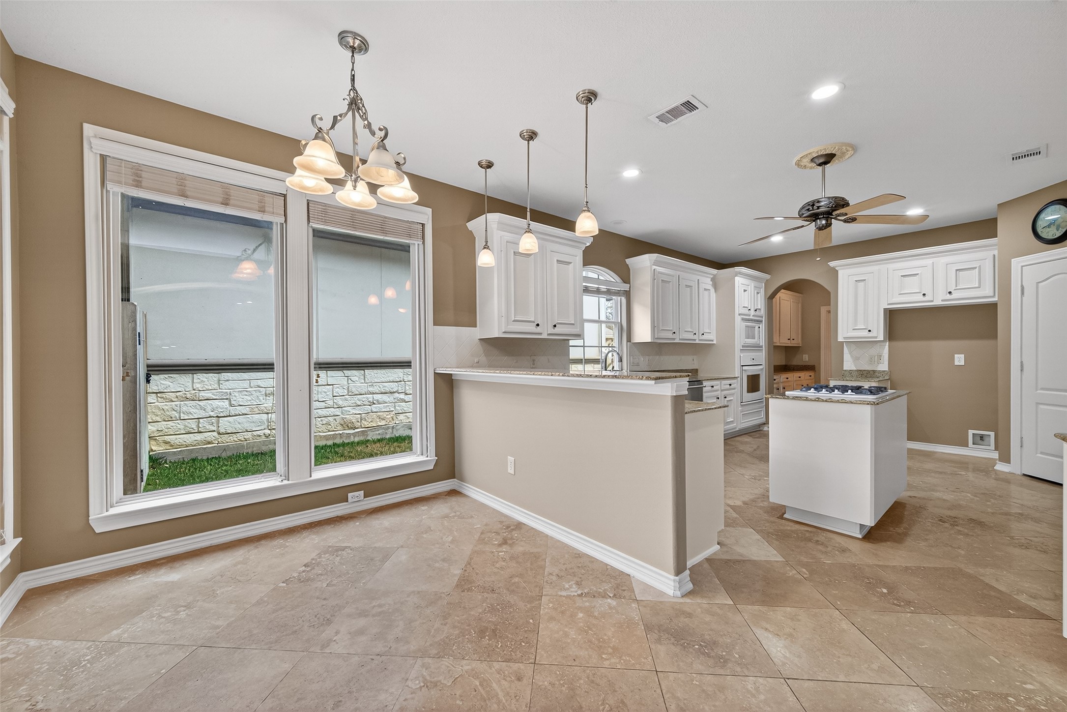 15 Wick Willow Road Montgomery, TX 77356 - Photo 13 of 49