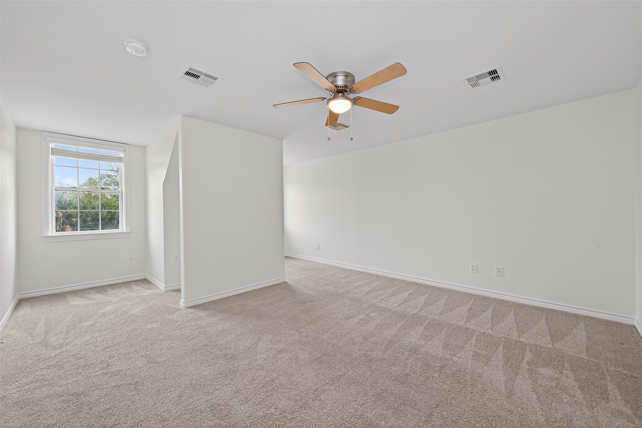 15 Wick Willow Road Montgomery, TX 77356 - Photo 27 of 49 a view of an empty room