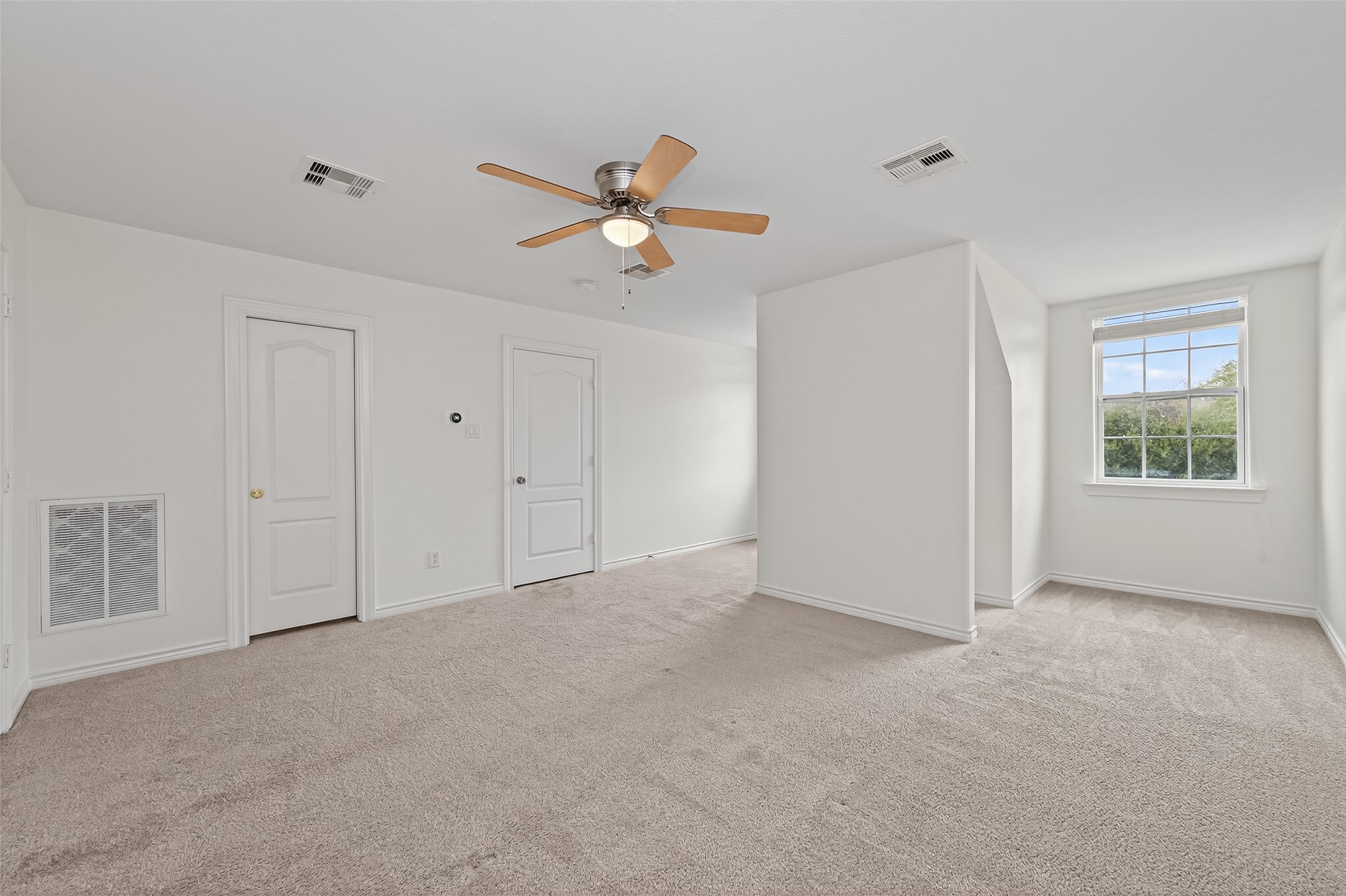 15 Wick Willow Road Montgomery, TX 77356 - Photo 28 of 49 a view of an empty room with a window