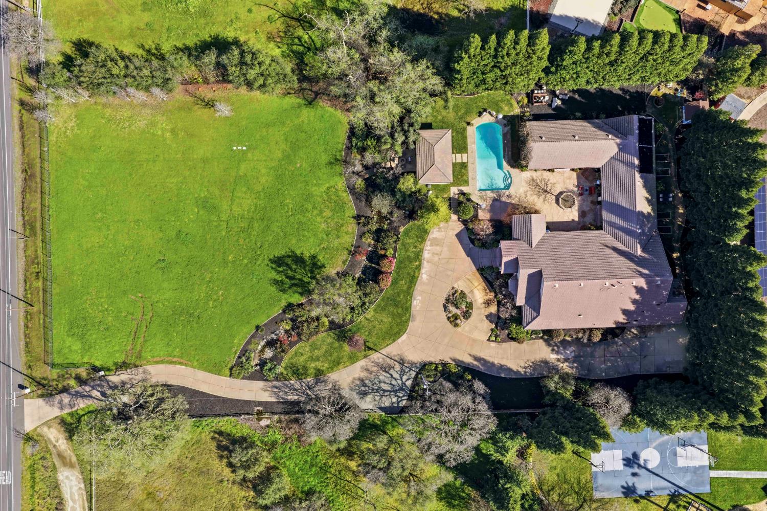 5052 Eureka Road Granite Bay, CA 95746 - Photo 14 of 75