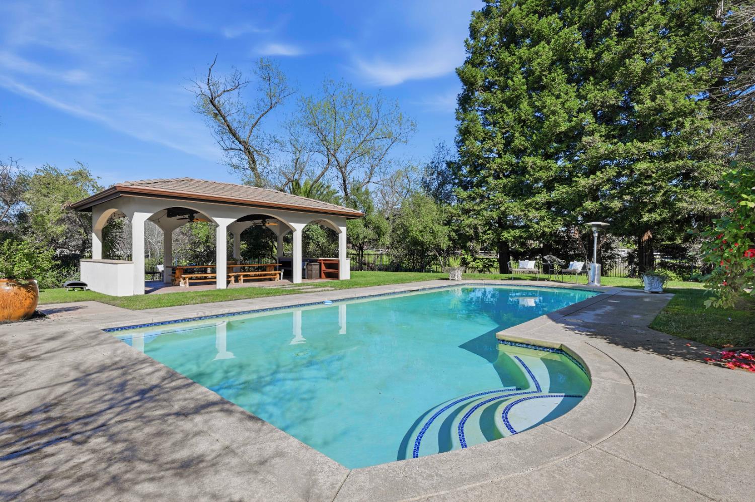 5052 Eureka Road Granite Bay, CA 95746 - Photo 6 of 75