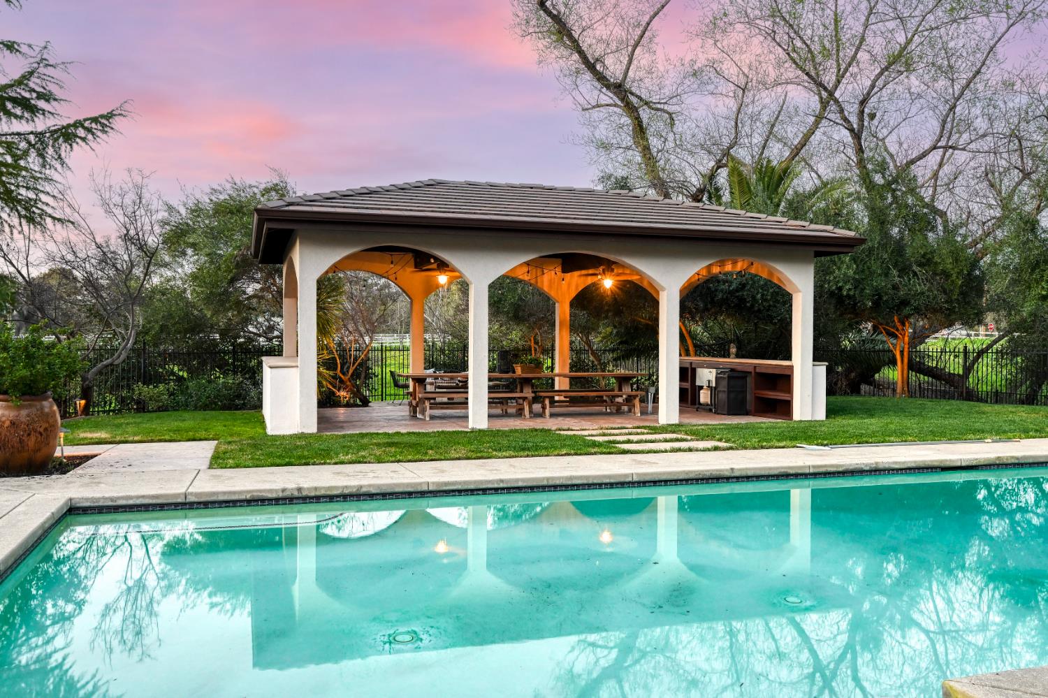 5052 Eureka Road Granite Bay, CA 95746 - Photo 7 of 75