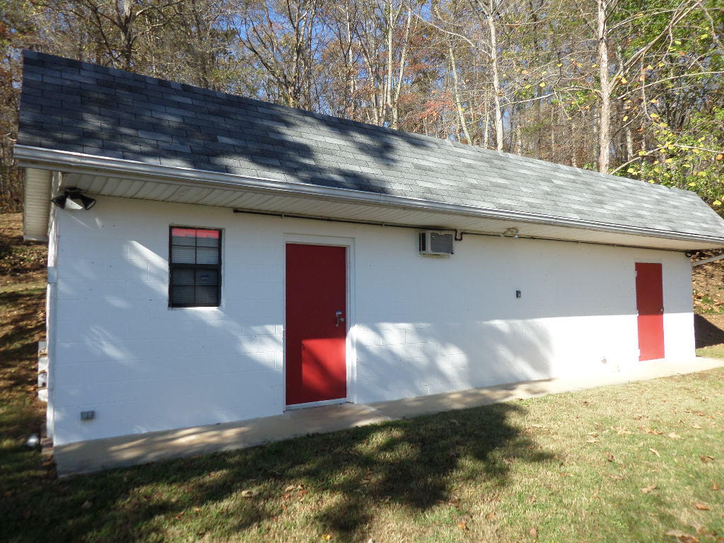 222 Hillside Road Oak Ridge, TN 37830 - Photo 14 of 26 Workshop