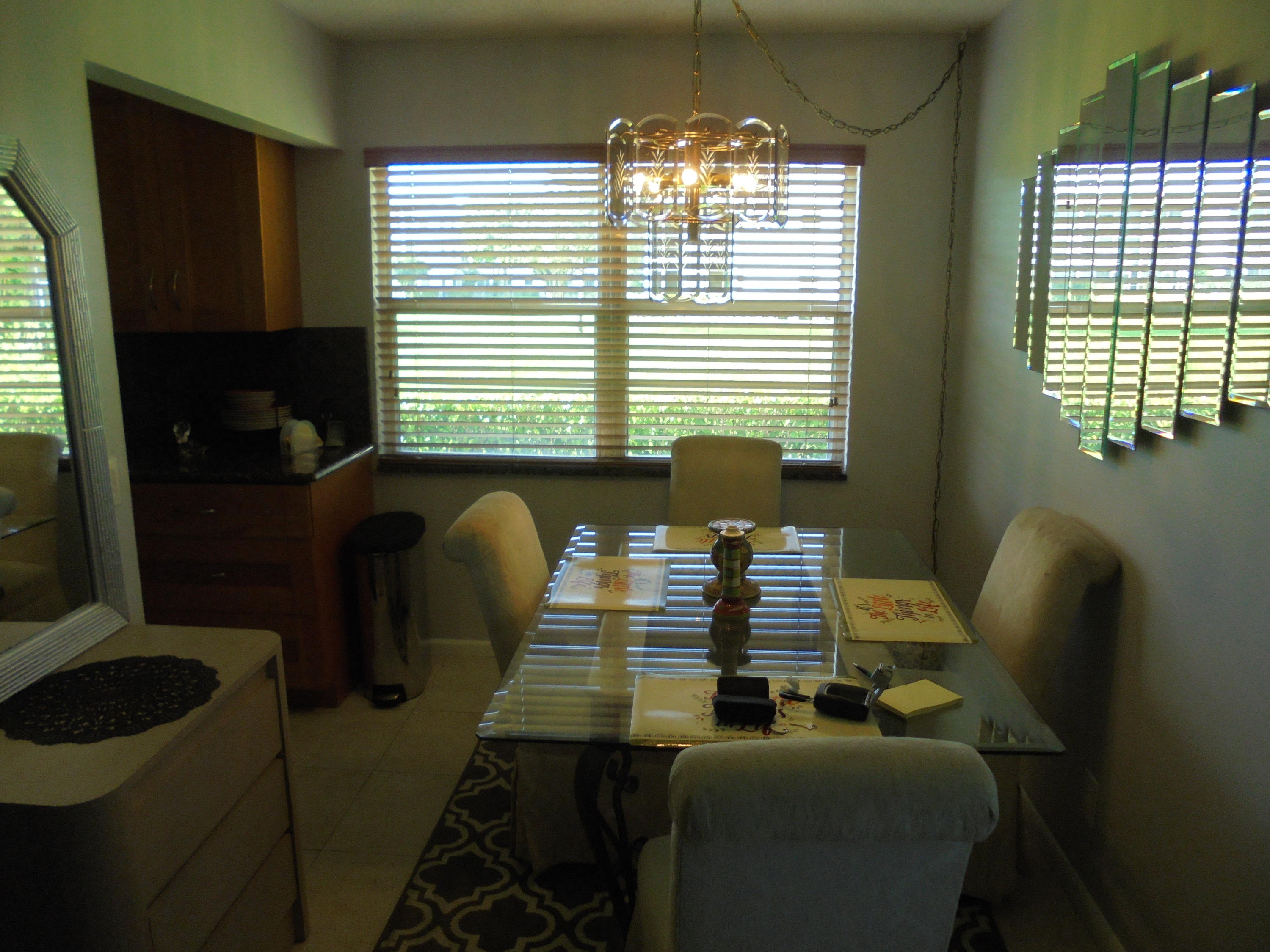 14 Brighton A Boca Raton, FL 33434 - Photo 5 of 15 14 Brighton A 005