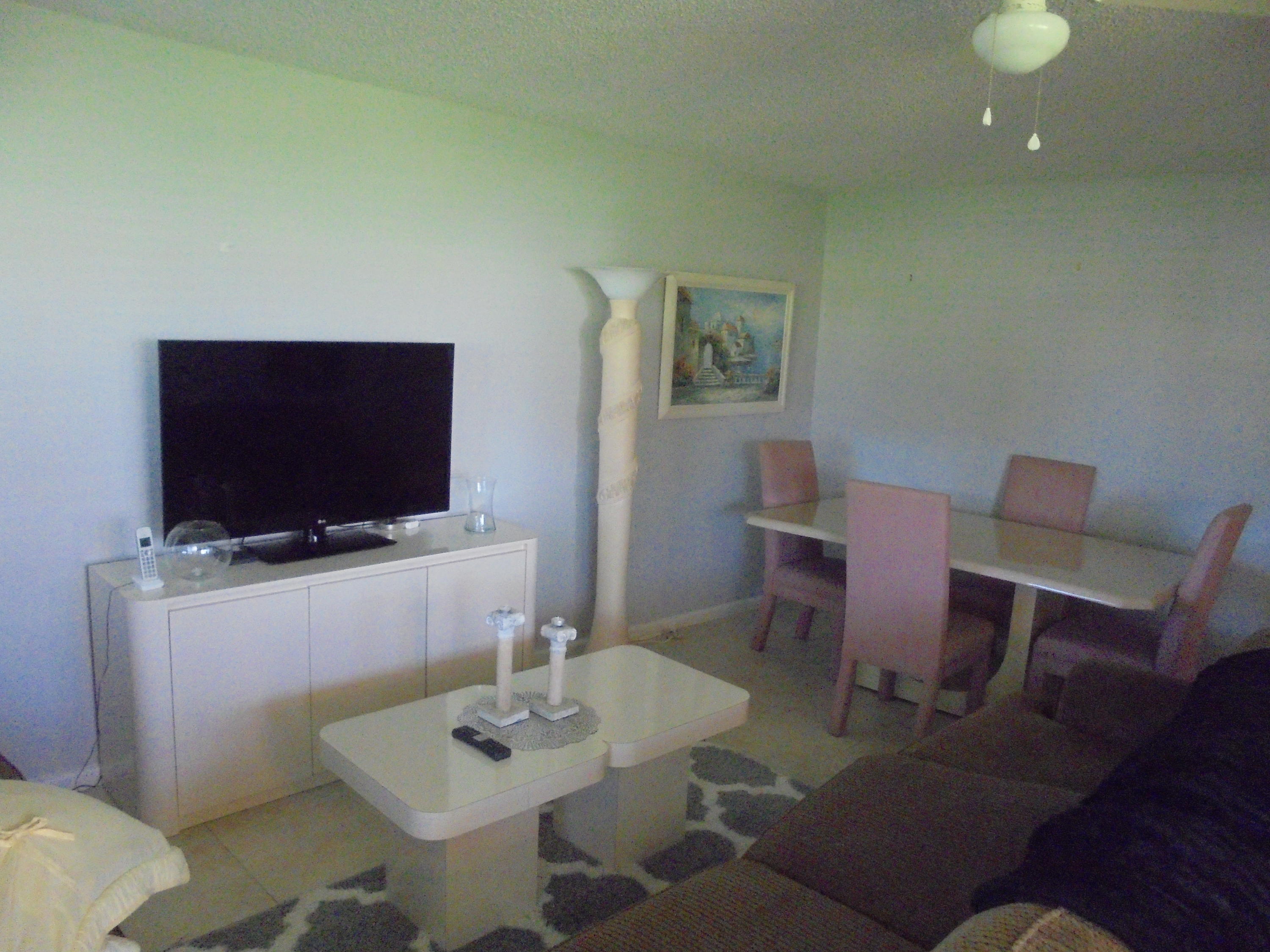 14 Brighton A Boca Raton, FL 33434 - Photo 7 of 15 14 Brighton A 007