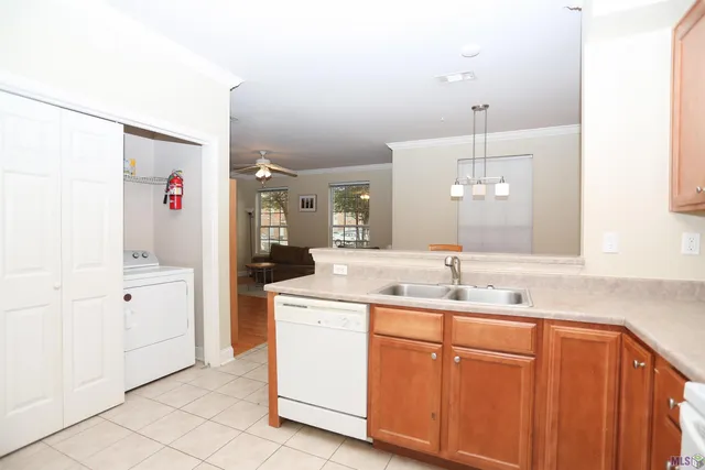 $1,400 | 4441 Burbank Drive, Unit 602, Baton Rouge, LA 70820