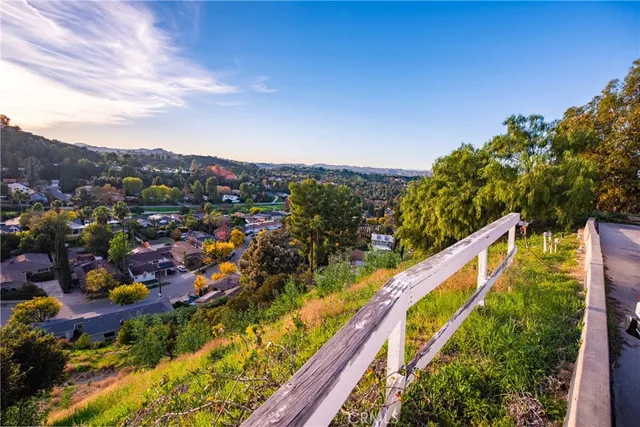 $48,000 | 35 Torreon Drive, Woodland Hills, CA 91364