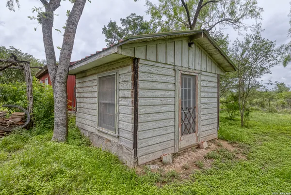 $795,000 | 607 Farm To Market 1050, Concan, TX 78838