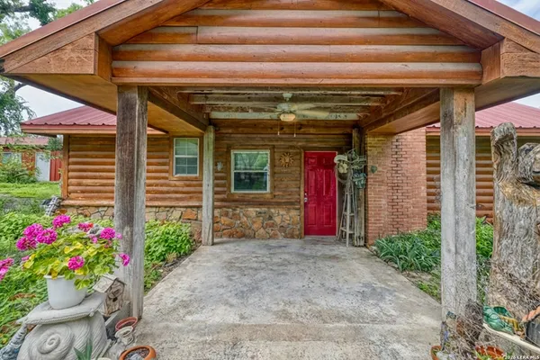 $795,000 | 607 Farm To Market 1050, Concan, TX 78838