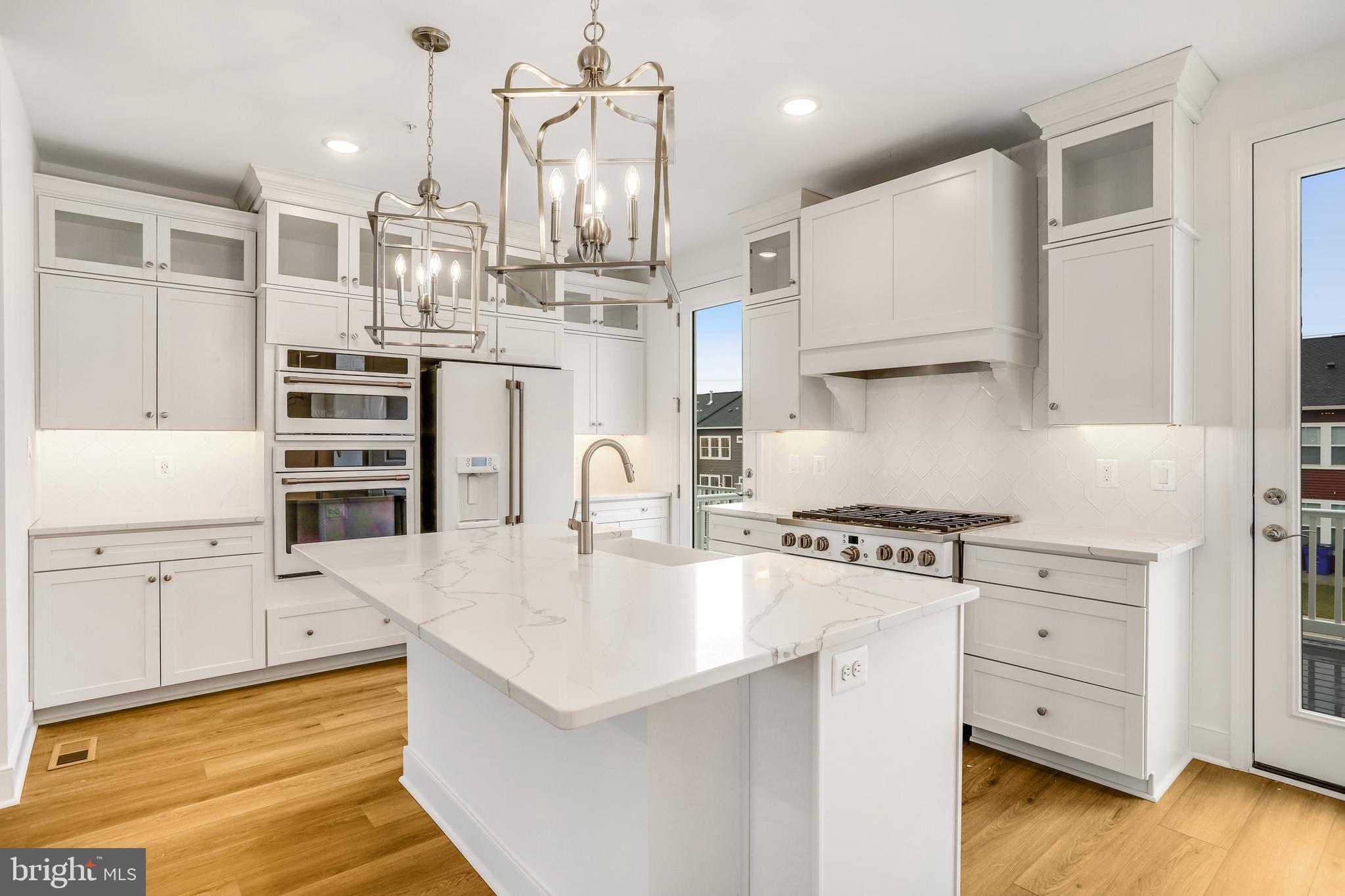 1887 Shookstown Road Frederick, MD 21702 - Photo 14 of 47 SAMPLE PHOTOS ONLY -- CLASSIC STYLE KITCHEN